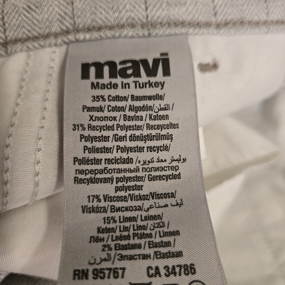 MAVI MENS Light Gray Flat Front Shorts - Picture 12 of 15